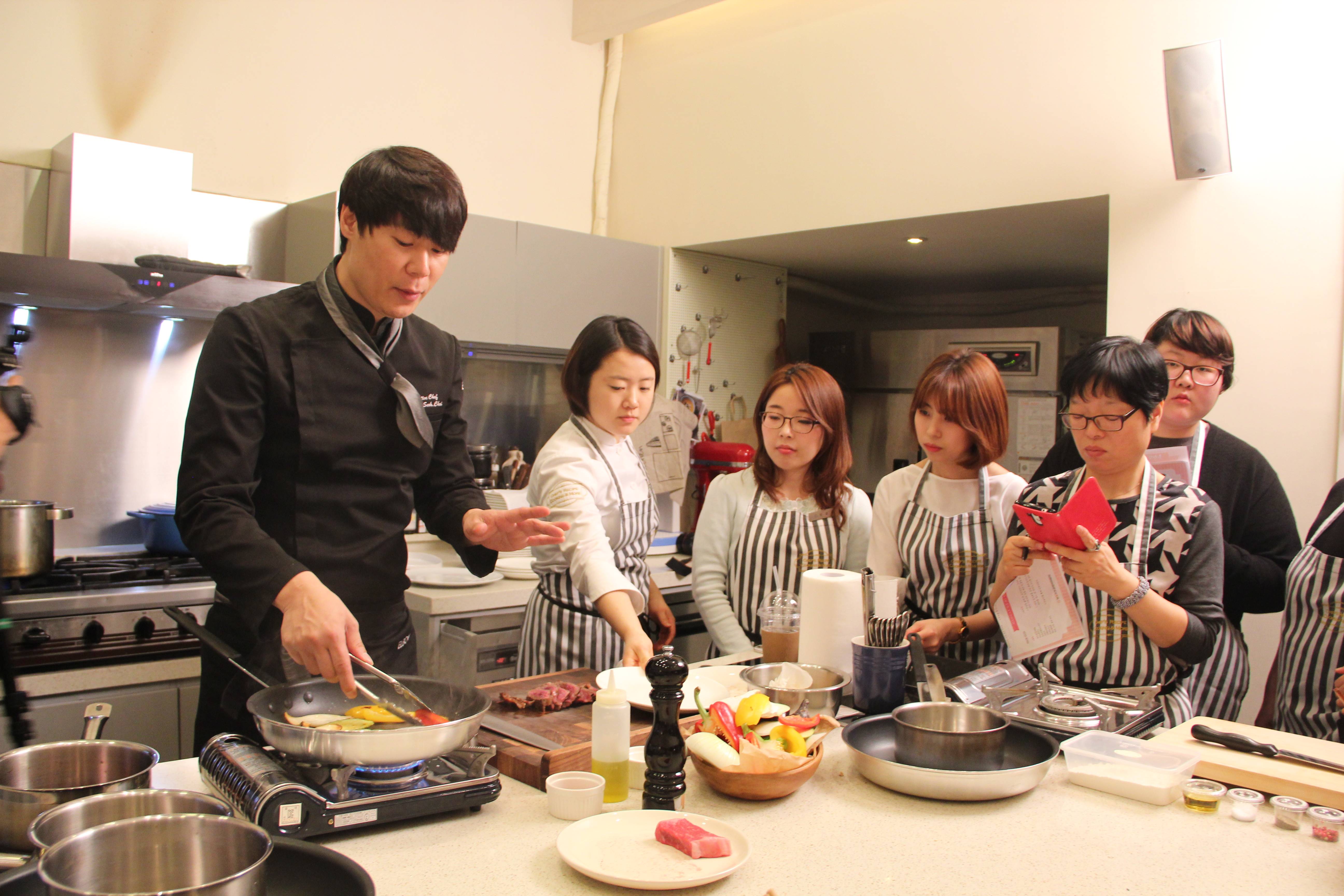 [사진1]2016년 한우쿠킹클래스1.JPG